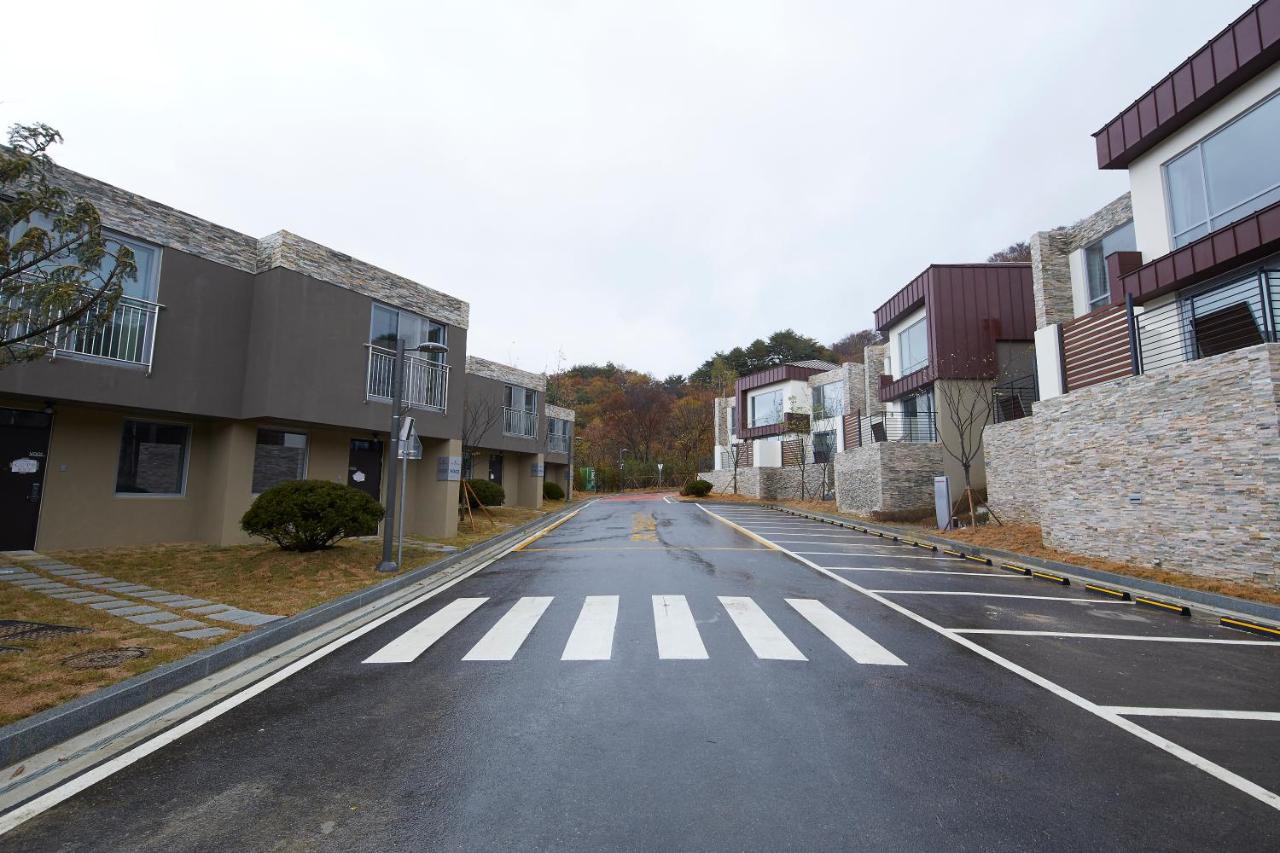 Ramada Hotel & Suite By Wyndham Gangwon Pyeongchang Exterior foto