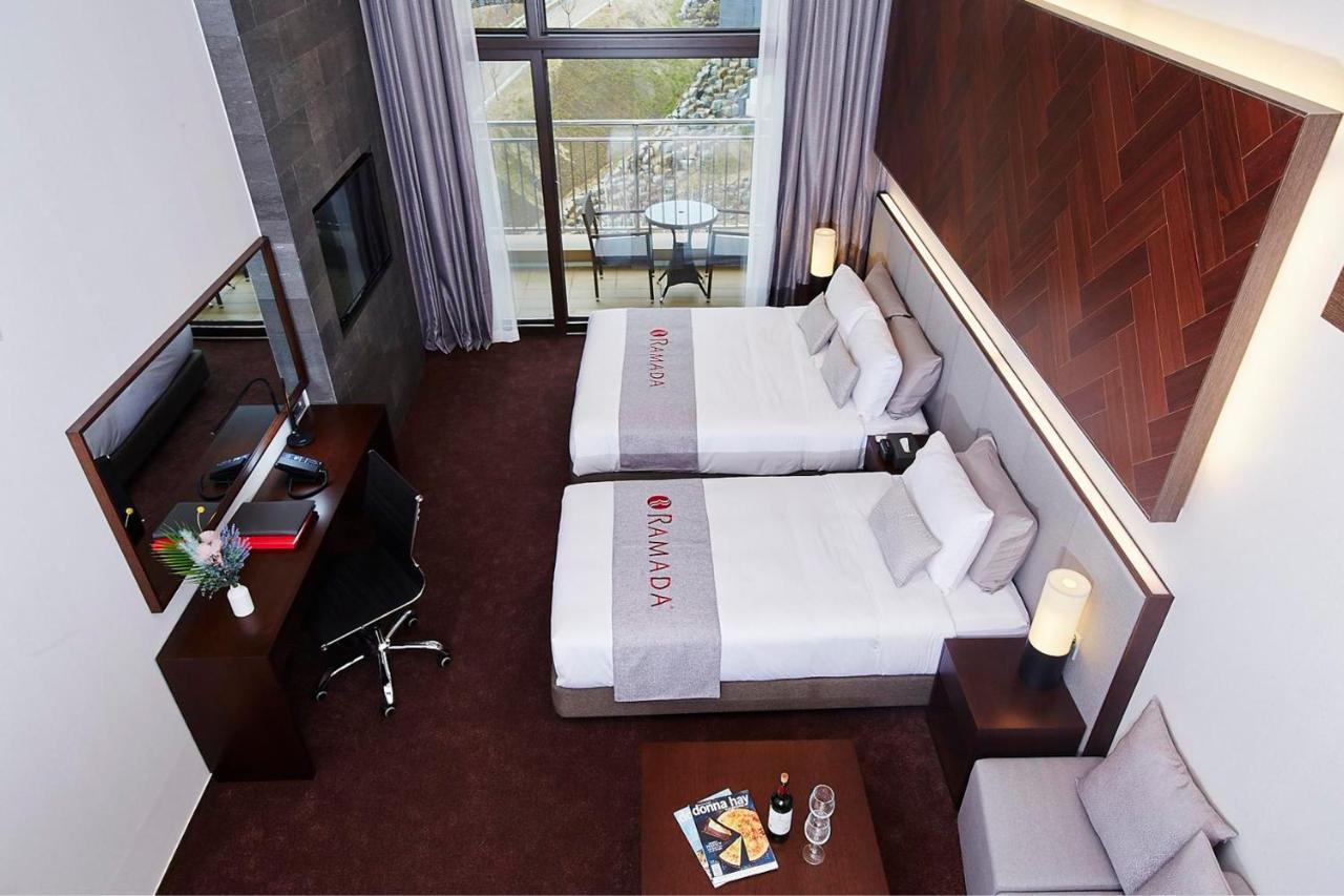 Ramada Hotel & Suite By Wyndham Gangwon Pyeongchang Exterior foto